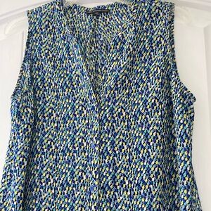 Adrianna Papell sleeveless shirt, M
